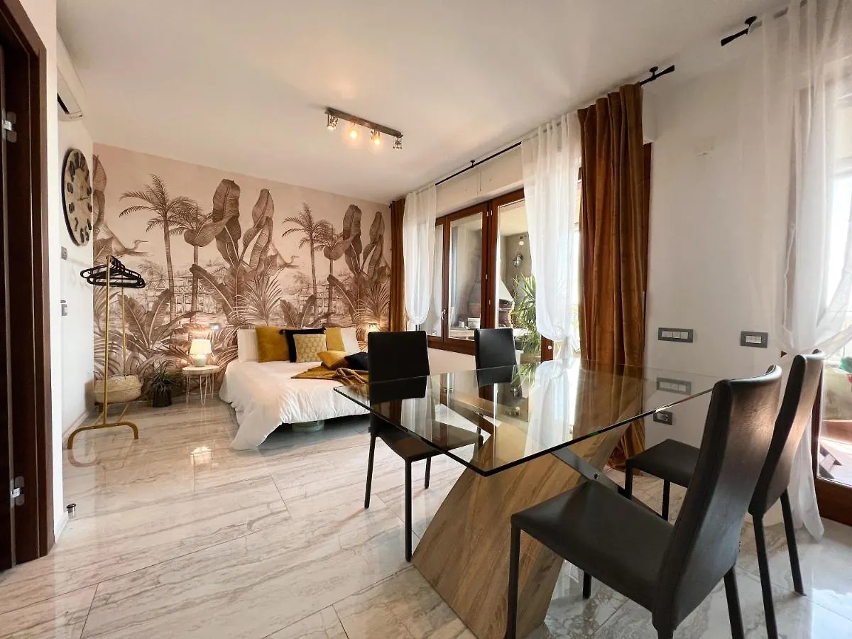 Сasa de vacaciones Holy-Day Rooms Milano Italia